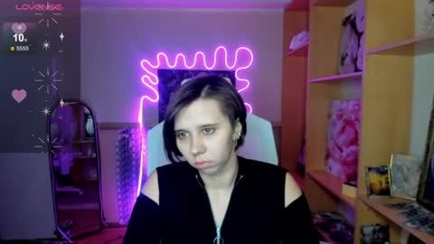 Snapshot of scarlet_sirenn chatting on 02/05/26, 10:20 Alexandra online show from 02/05/26, 10:20