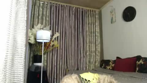 scarlet online show from 01/04/25, 09:54