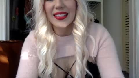 scarlet whisper online show from 12/08/24, 11:19