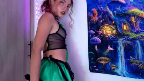 Scarlet online show from 11/12/25, 06:41