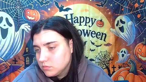 ScarletCargo online show from 10/28/25, 09:24