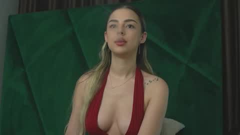 Snapshot of scarletcoles chatting on 10/29/25, 10:33 Scarlet online show from 10/29/25, 10:33