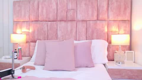 Snapshot of scarletfooxs chatting on 03/19/26, 01:26 Scarlet Fooxs online show from 03/19/26, 01:26