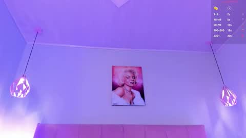 Scarlet  online show from 09/26/25, 10:19