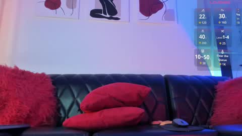 scarleth061 online show from 10/15/25, 11:43