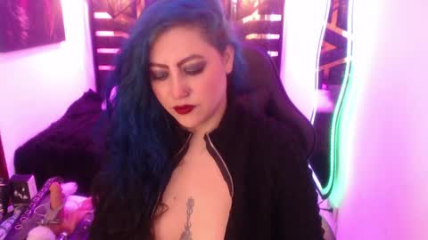 Snapshot of scarleth_bluee chatting on 05/18/26, 04:07 Scarleth online show from 05/18/26, 04:07