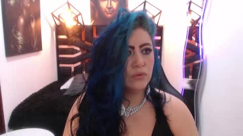 Snapshot of scarleth_bluee chatting on 05/20/26, 03:02 Scarleth online show from 05/20/26, 03:02
