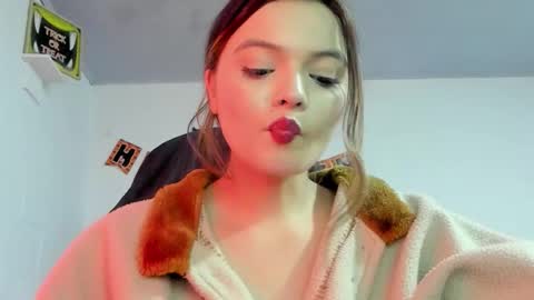    online show from 10/22/25, 06:35