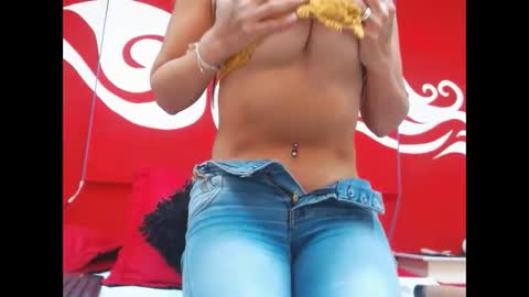 Snapshot of scarlethchannel chatting on 11/01/25, 02:41 Scarleth online show from 11/01/25, 02:41