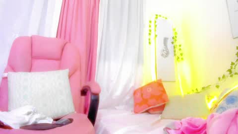 Scarletliz online show from 12/18/24, 01:59