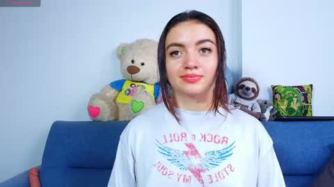 Snapshot of scarletmonroe1 chatting on 04/17/26, 08:34 Scarlet online show from 04/17/26, 08:34