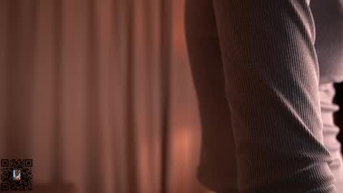 Snapshot of scarletmore chatting on 02/23/25, 01:02 Scarlet online show from 02/23/25, 01:02