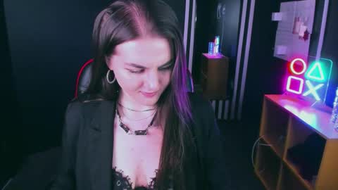 Snapshot of scarletmurrr chatting on 01/31/26, 07:11 Scarlett online show from 01/31/26, 07:11