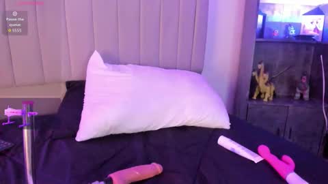 Scarlett online show from 12/20/25, 06:09