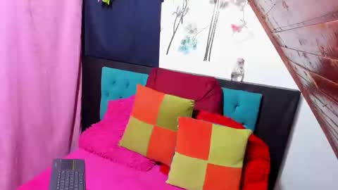 scarlett online show from 02/21/25, 03:23