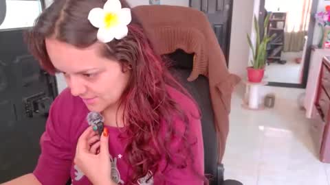 Snapshot of scarlett77_ chatting on 06/05/26, 02:56 Scarletland welcome online show from 06/05/26, 02:56