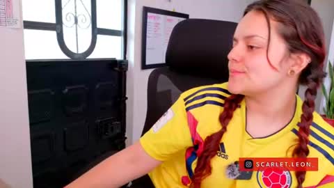 Snapshot of scarlett77_ chatting on 06/17/26, 06:09 Scarletland welcome online show from 06/17/26, 06:09