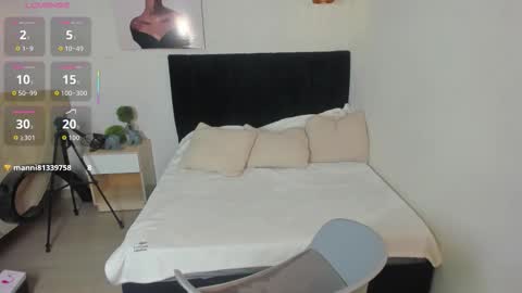 Scarlett online show from 10/25/25, 02:02