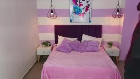 Snapshot of scarlett__bell chatting on 03/18/26, 12:19 Scarlett online show from 03/18/26, 12:19