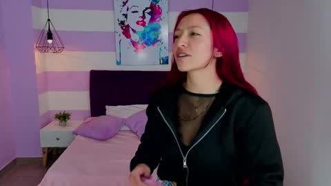 Snapshot of scarlett__bell chatting on 04/09/26, 11:48 Scarlett online show from 04/09/26, 11:48