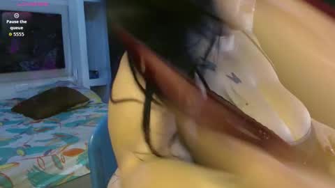 scarlet online show from 09/26/25, 07:01