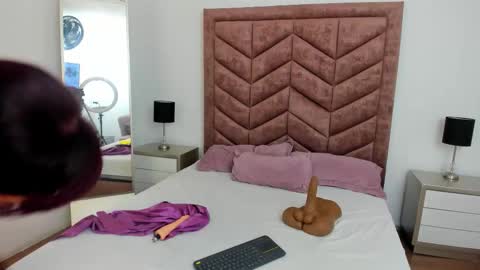 Snapshot of scarlett__noir chatting on 03/12/26, 08:26 scarlett__noir online show from 03/12/26, 08:26