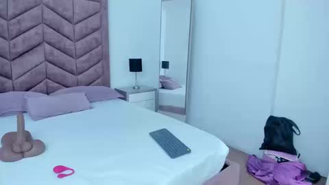 Snapshot of scarlett__noir chatting on 03/14/26, 03:06 scarlett__noir online show from 03/14/26, 03:06