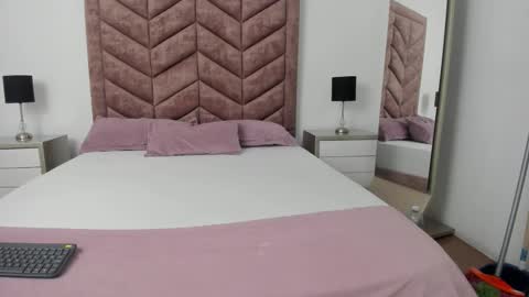 Snapshot of scarlett__noir chatting on 03/15/26, 03:12 scarlett__noir online show from 03/15/26, 03:12