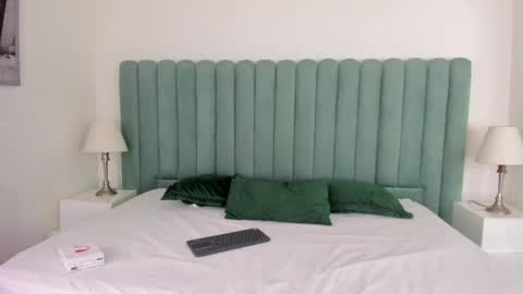 Snapshot of scarlett__noir chatting on 04/19/26, 07:38 scarlett__noir online show from 04/19/26, 07:38