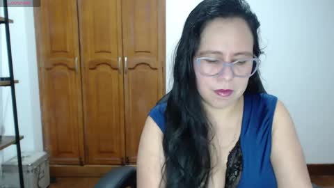 Snapshot of scarlett_af chatting on 05/21/26, 04:41 Dayana online show from 05/21/26, 04:41