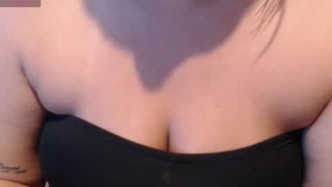 Scarlett Anaiz online show from 10/28/25, 01:31