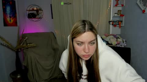 Scarlett online show from 04/01/26, 01:41