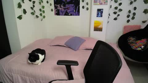 Scarlett Blackthorne  online show from 09/23/25, 04:48