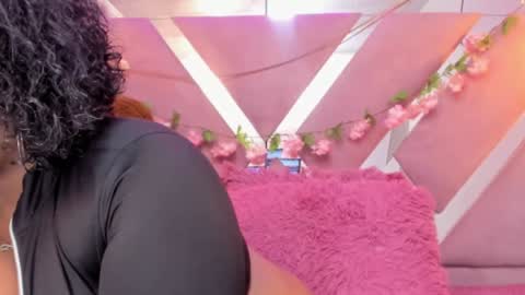 Snapshot of scarlett_boonett chatting on 12/03/24, 10:06 Scarlett online show from 12/03/24, 10:06