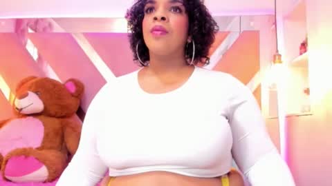 Snapshot of scarlett_boonett chatting on 02/06/25, 03:59 Scarlett online show from 02/06/25, 03:59