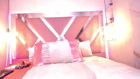 Snapshot of scarlett_boonett chatting on 03/04/26, 03:23 Scarlett online show from 03/04/26, 03:23