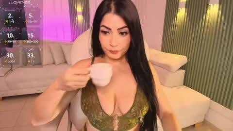 Snapshot of scarlett_brookss_ chatting on 04/18/26, 11:14 scarlett brooks online show from 04/18/26, 11:14