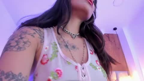 Snapshot of scarlett_casttro chatting on 07/08/26, 05:01 scarlett_casttro online show from 07/08/26, 05:01