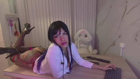 Snapshot of scarlett_collins01 chatting on 12/23/24, 06:11 Scarlett Collins online show from 12/23/24, 06:11