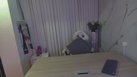 Snapshot of scarlett_collins01 chatting on 02/01/25, 04:03 Scarlett Collins online show from 02/01/25, 04:03