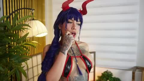 Scarlett Collins online show from 06/05/26, 08:14