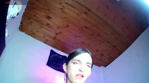 Snapshot of scarlett_crastrawberry chatting on 03/16/26, 05:28 scarlet online show from 03/16/26, 05:28