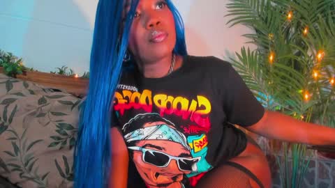 Mariana online show from 01/18/25, 12:15