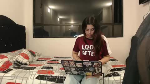 Scarlett and Jazmin online show from 02/12/25, 05:26