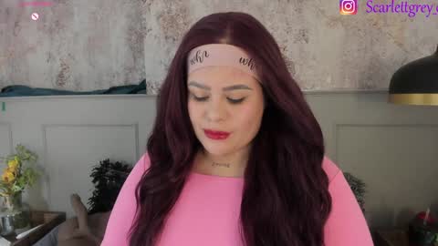 Snapshot of scarlett_grey_1 chatting on 12/28/24, 05:23 Scarlett online show from 12/28/24, 05:23