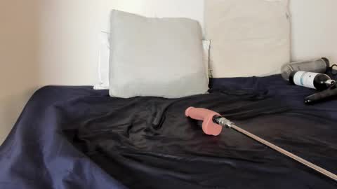 Snapshot of scarlett_grey_1 chatting on 10/31/25, 09:32 Scarlett online show from 10/31/25, 09:32