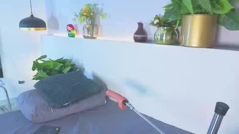 Snapshot of scarlett_grey_1 chatting on 02/15/26, 07:51 Scarlett online show from 02/15/26, 07:51