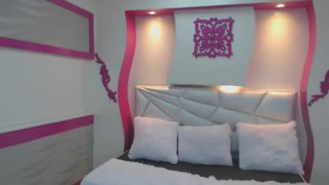 Scarlet online show from 12/17/24, 02:44