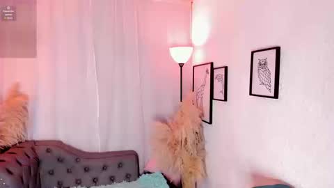 Scarlett Johs online show from 09/15/25, 01:55