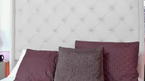 scarlett_leblanc_ online show from 04/07/26, 11:54